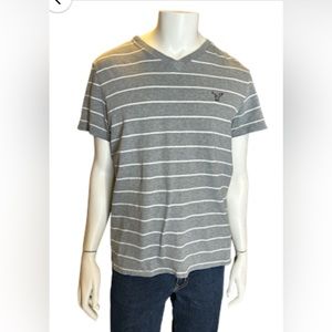 American Eagle outfitters athletic fit men’s large shirt